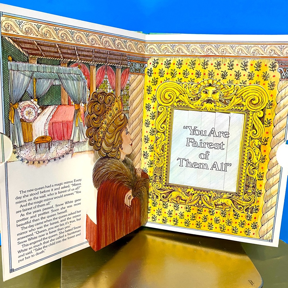 SNOW WHITE AND THE SEVEN DWARFS  HARDCOVER COLORFUL POP UP BOOK VTG 90’s - Picture 4 of 16